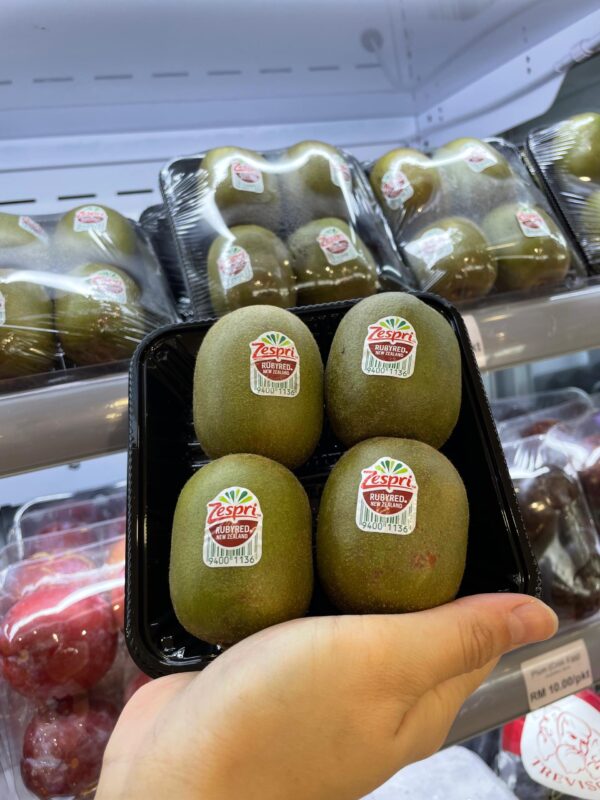 Red kiwi (Zespri) / pkt (5pcs) - Image 2